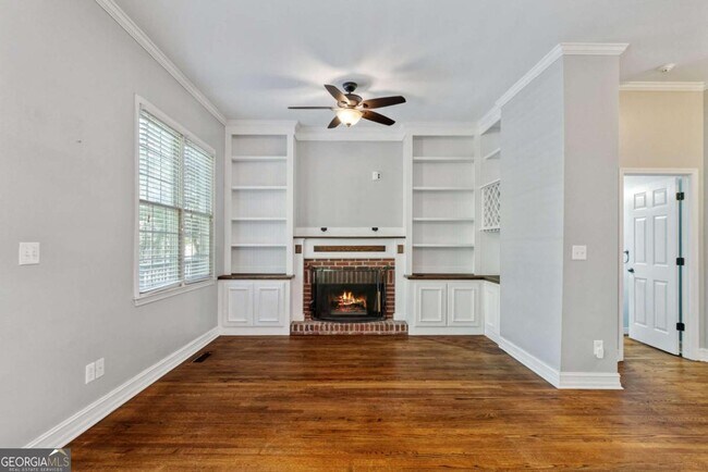 Building Photo - 1362 Cartecay Dr NE