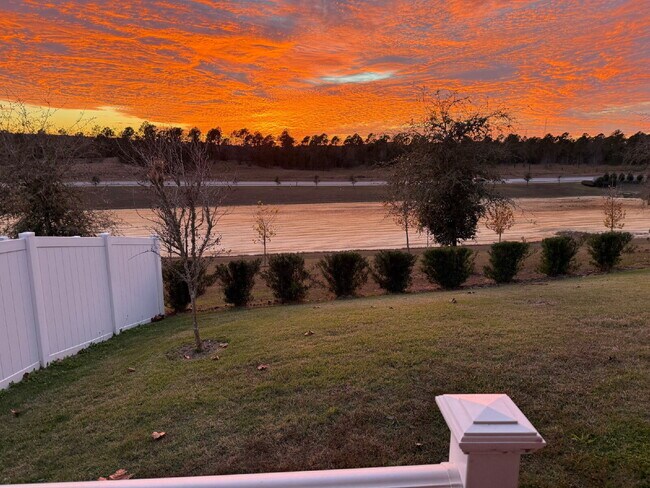 Building Photo - 2135 Huntsman Rdg Rd