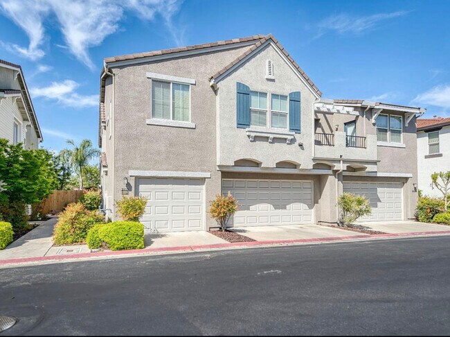 Building Photo - 2113 Boccioni Ln