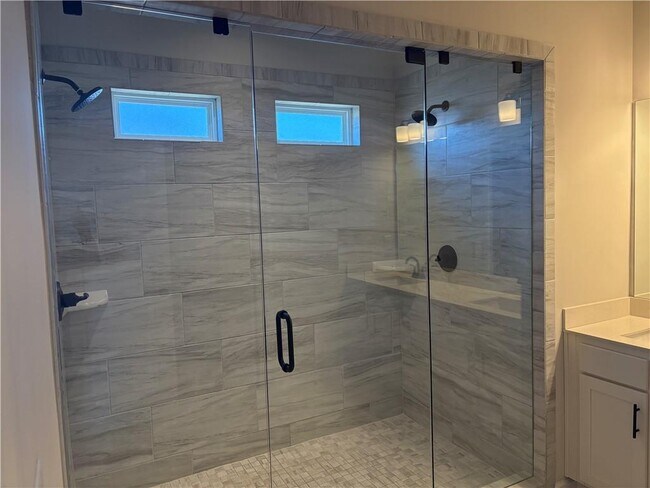 Building Photo - 4632 Cypress Pk Dr