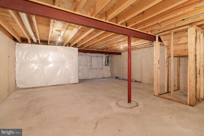 Building Photo - 104 Emma Cir