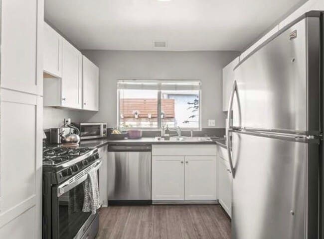 Building Photo - 2634 Nandina Dr