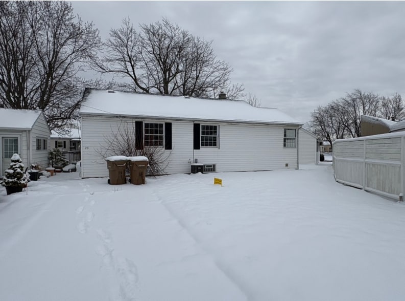 Building Photo - 25 Shelby Dr