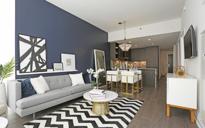 Building Photo - 729 N Hudson Ave