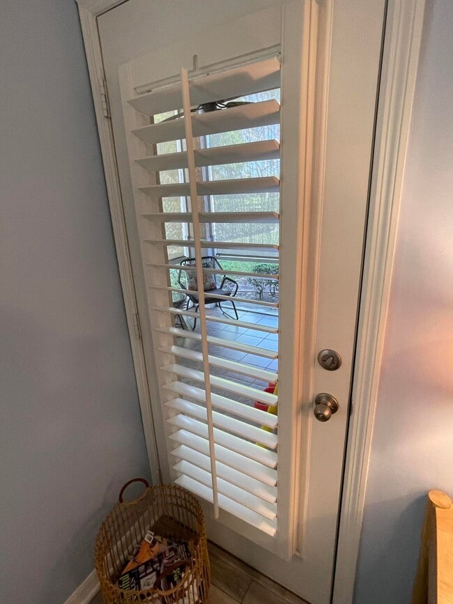 Building Photo - 10067 Perfect Dr