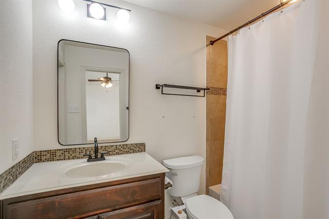 Building Photo - 3009 Montebello Drive