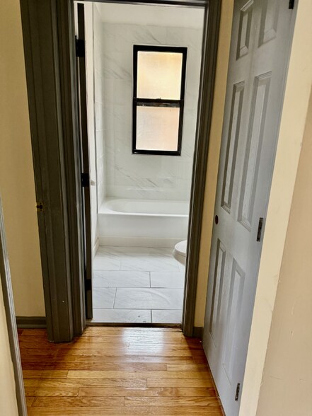 Building Photo - 3402 W Carmen Ave