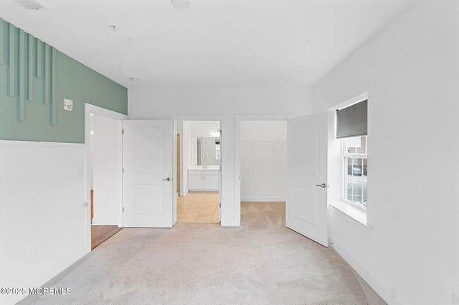 Building Photo - 827 Stiller Ln