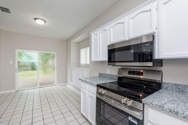 Building Photo - 11313 Red Creek Cir