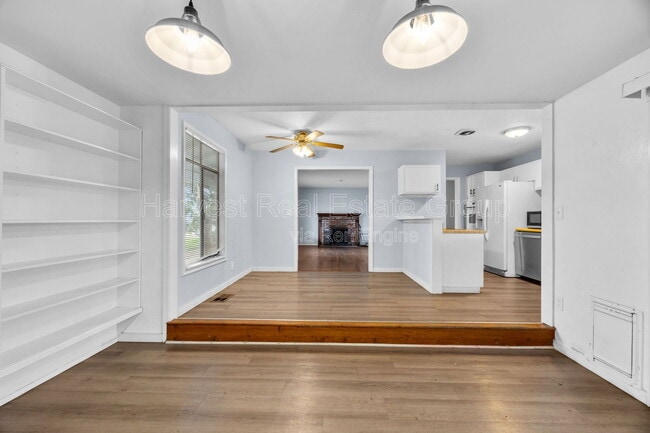 Building Photo - 25049 Willimet Way