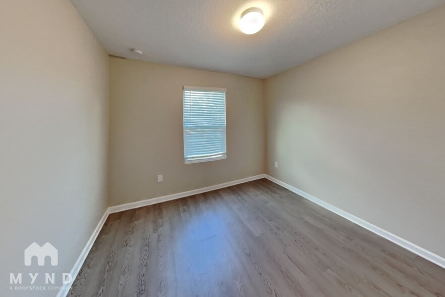 Building Photo - 752 Henley Ct