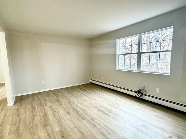 Building Photo - 13-19-19 Cole St