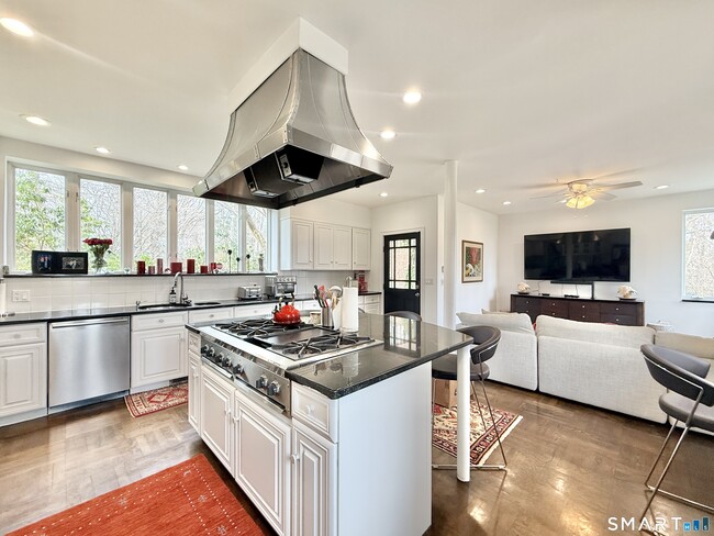 Building Photo - 57 Drum Hill Ln