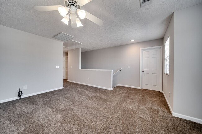 Building Photo - 1005 Gannett Rd