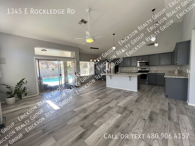 Building Photo - 1345 E Rockledge Rd