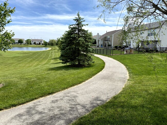 Walking path connecting to neighborhood, Carmel, Monon, and beyond! - 14295 Chariots Whisper Dr