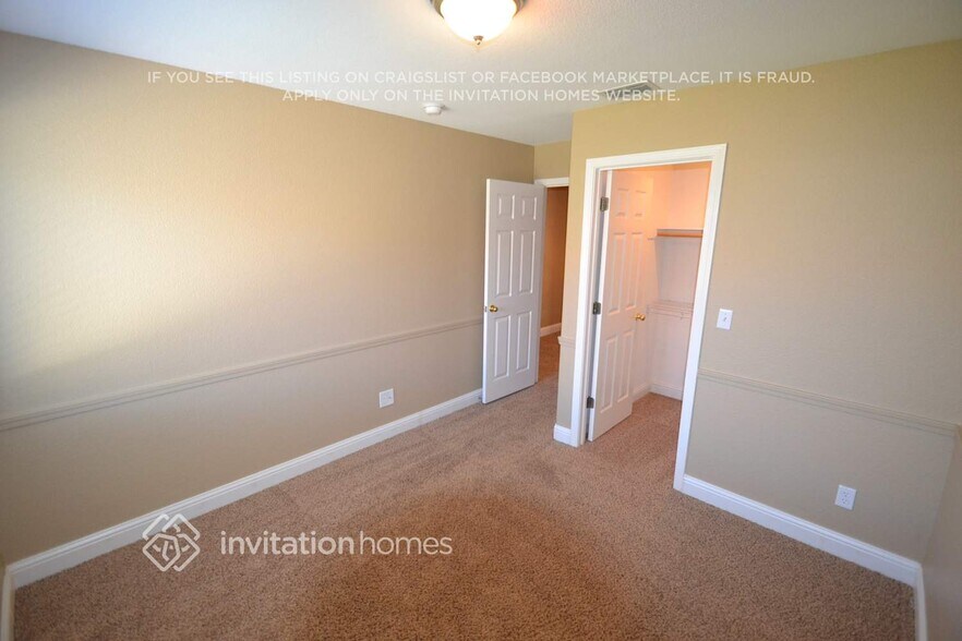 Building Photo - 4270 Mustic Way