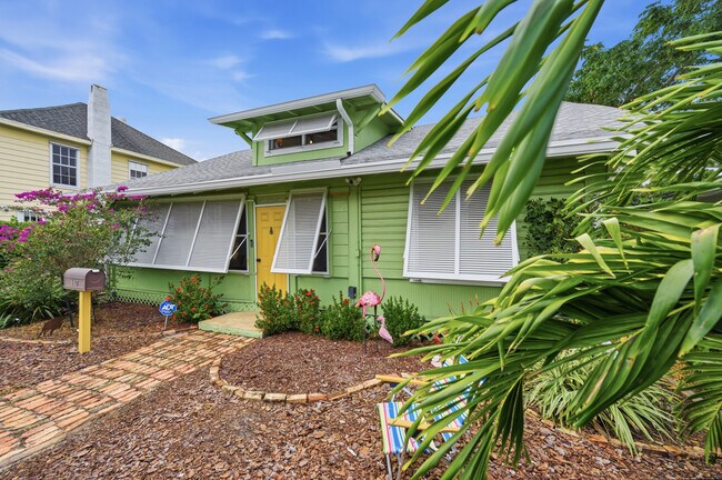 Building Photo - 117 S Palmway