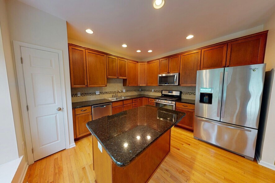 Building Photo - 1824 Big Ridge Dr