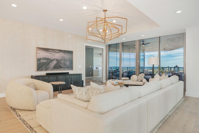 Building Photo - 1333 S Flagler Dr