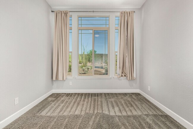 Building Photo - STUNNING HOME IN PEORIA
