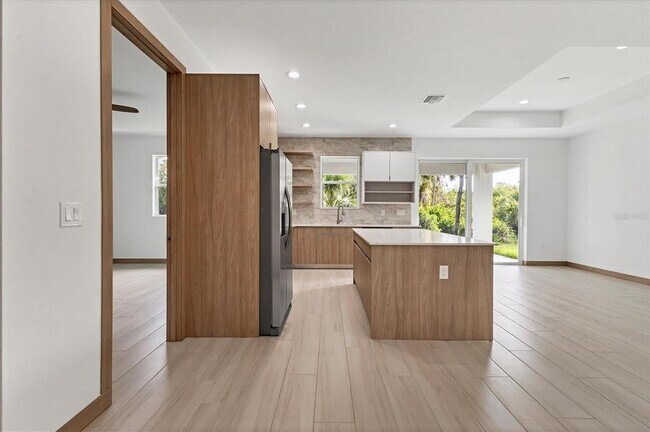 Building Photo - 299 Australian Dr