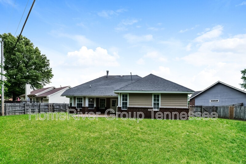 Building Photo - 6611 Nelson Way Dr