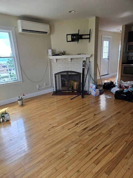 Building Photo - 385 Palisade Ave