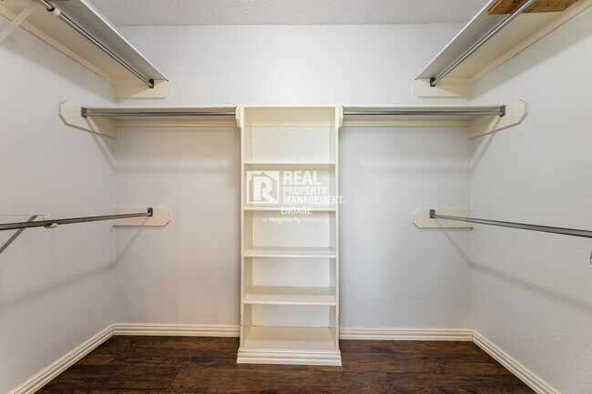 Building Photo - Recently Updated Plano Property with Modern Features and Serene Surroundings