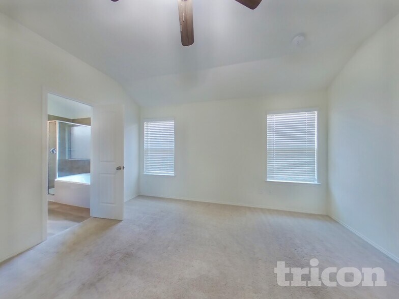 Building Photo - 2428 Dolostone Dr