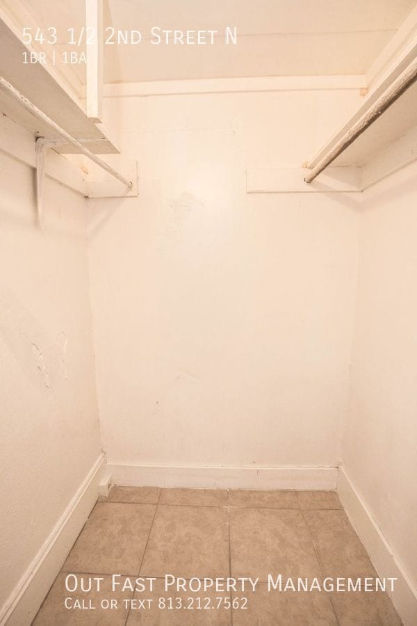 Building Photo - 543 1/2 2nd Street N-