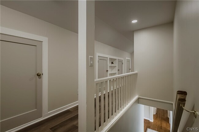 Building Photo - 8 Terrace Hill Dr