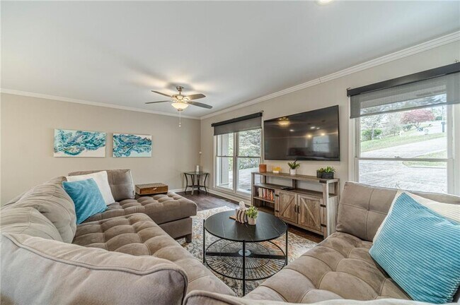 Building Photo - 691 Harbor Cove