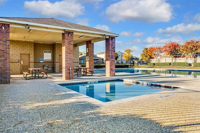 Building Photo - 5005 Village Stone Ct