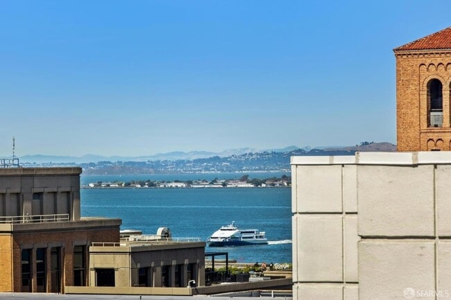 Building Photo - 201 Harrison St