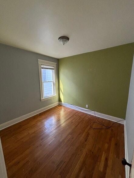 Building Photo - 405 Tompkins St