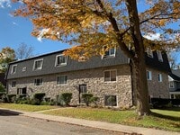 Building Photo - 54 College Ave