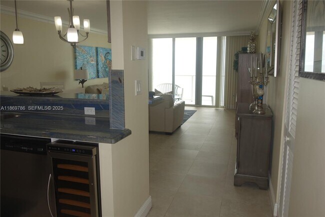 Building Photo - 5701 Collins Ave