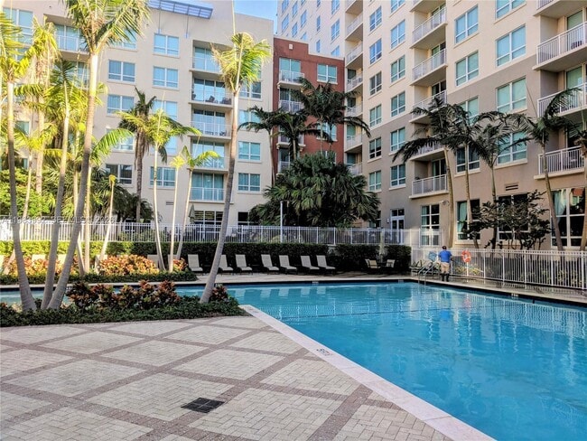 Building Photo - 2001 S Biscayne Blvd