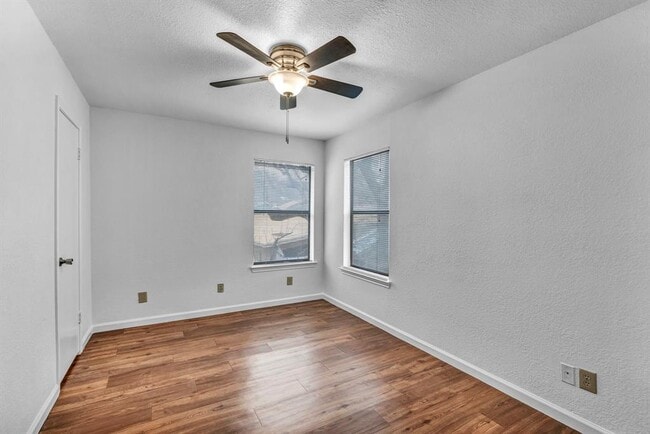 Building Photo - 4010 Cima Serena Dr