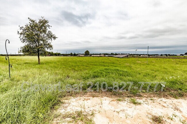 Building Photo - 413 Co Rd 6812