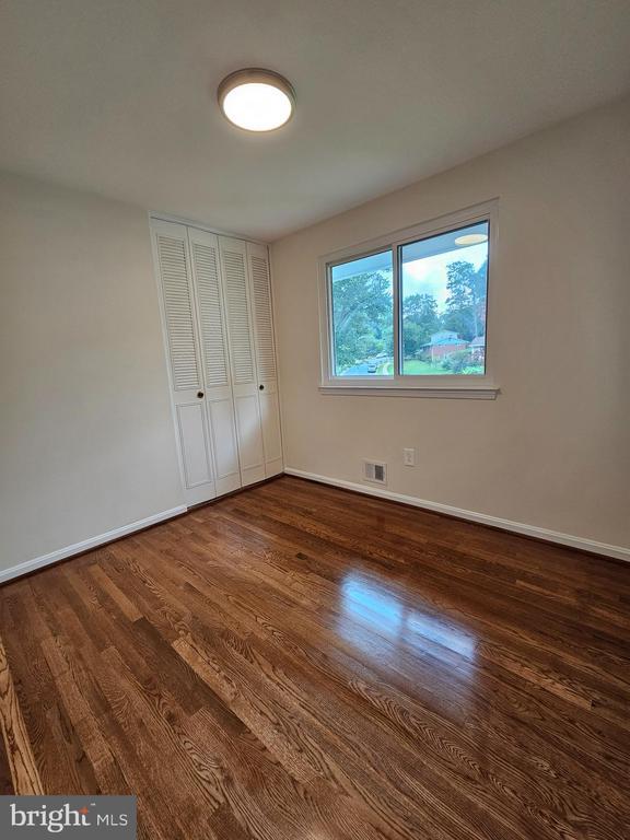 Building Photo - 5021 Swinton Dr
