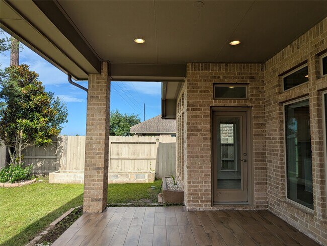 Building Photo - 2043 Blackhawk Ridge Ln