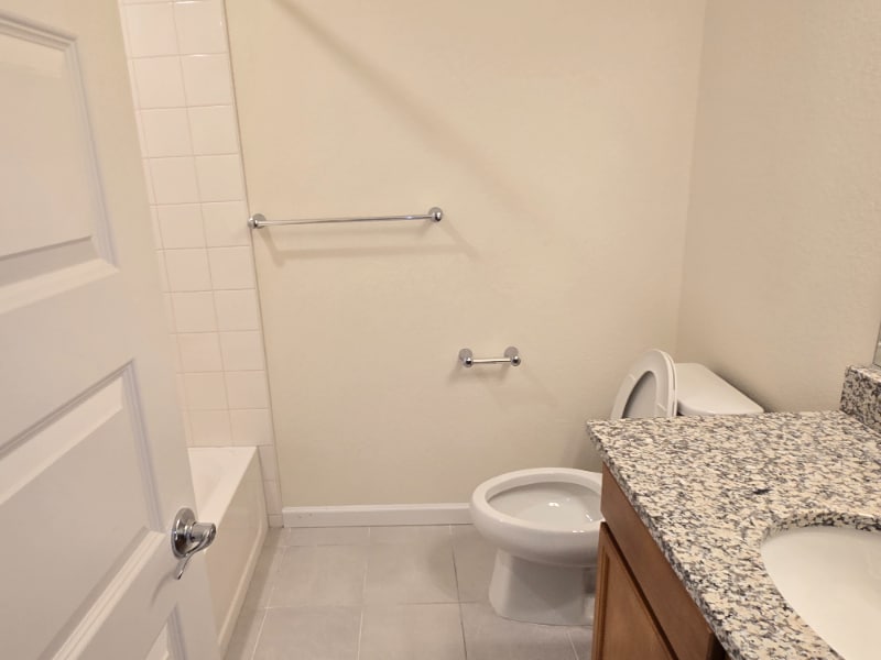 Building Photo - 1551 Spring Water Pt