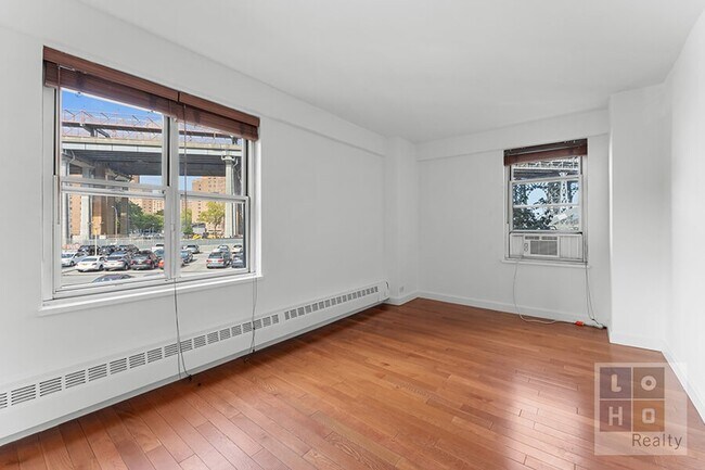 Building Photo - 477 FDR Dr