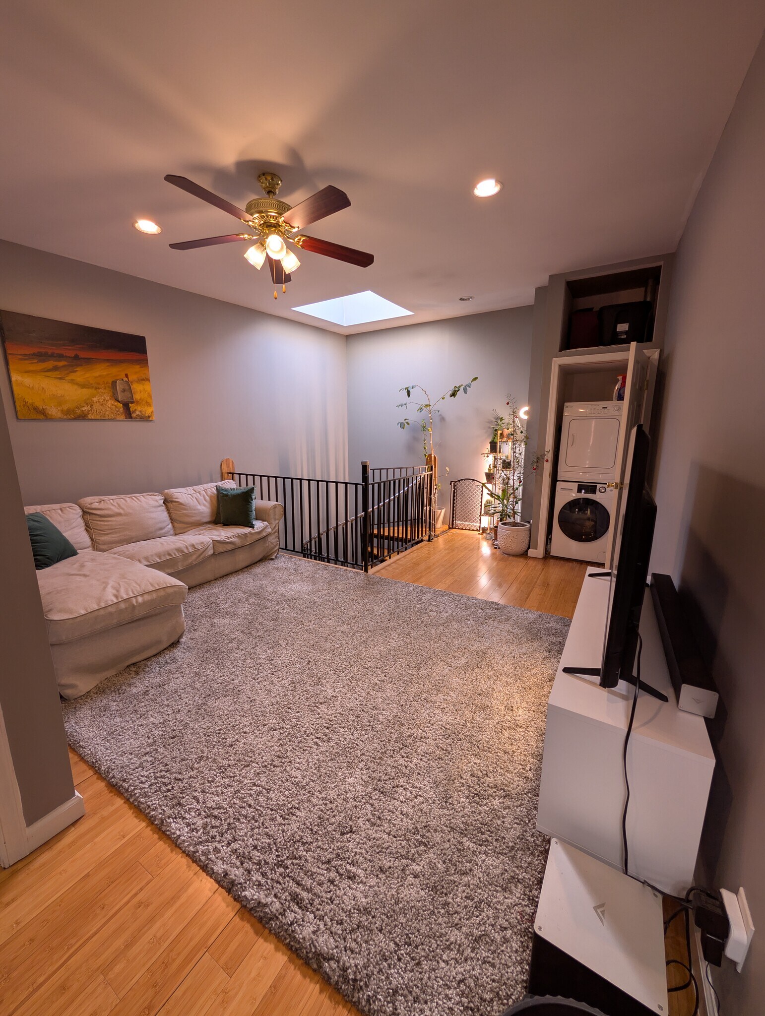 Building Photo - 4219 Ridge Ave