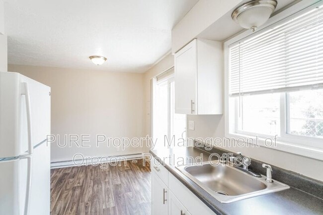 Building Photo - 1313 SE 130th Ave