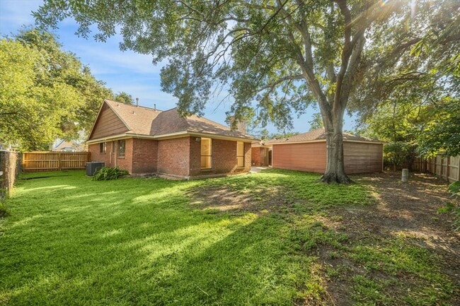 Building Photo - 2302 Bright Meadows Dr