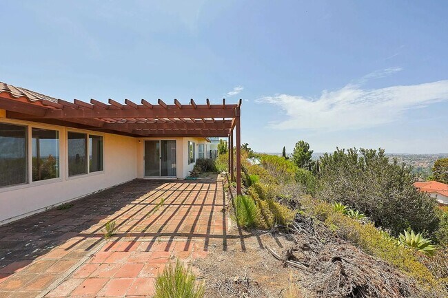 Building Photo - 4346 Mt Helix Highlands Dr