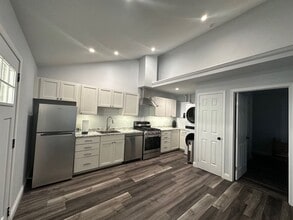 Building Photo - Stunning 1+1 ADU in Agoura Hills